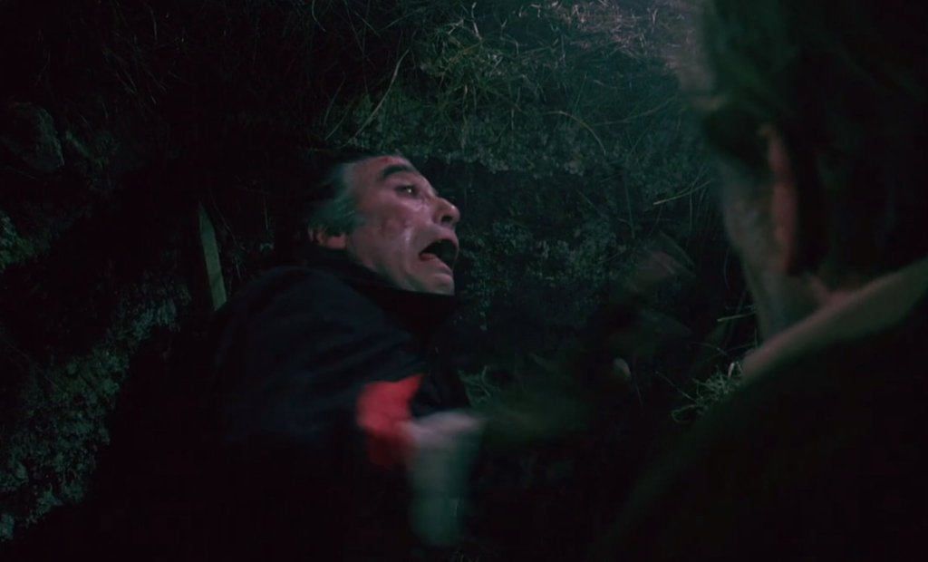 Van Helsing vs Dracula