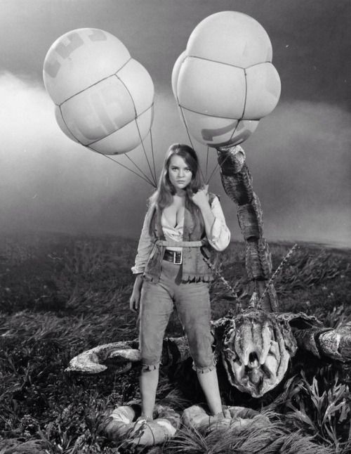 Dana Gillespie and the scorpion pose for a publicity photo
