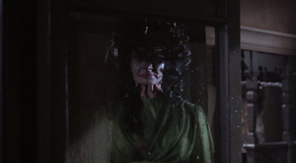 The gorgon seen in a mirror