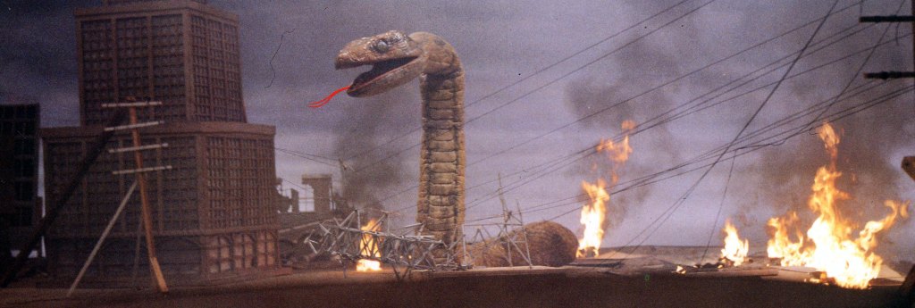 Thunder of Gigantic Serpent