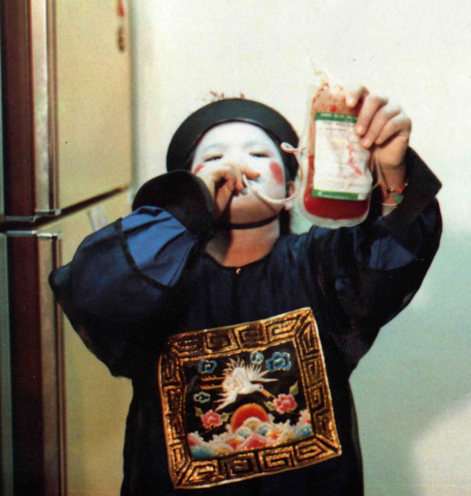 Vampire and the E.T. Kid