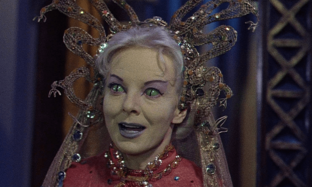 Possessed lady of the court with snake eyes!