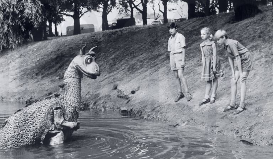 The children go to Highgate Ponds to feed the Nessie-creature they have named Beauty