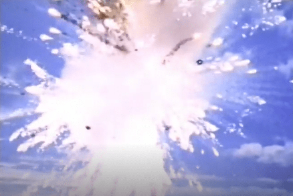  Gemini Force injures the pteranodon... and it explodes!