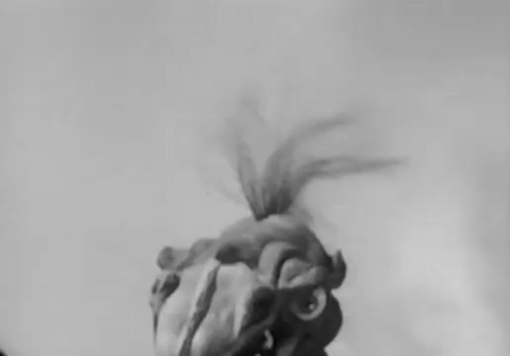 The Giant Claw wrecks planes!