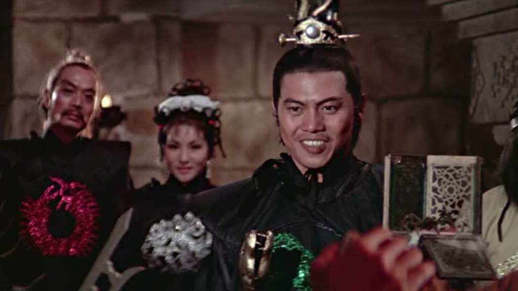 Lo Lieh opens-up the Spider weapon...