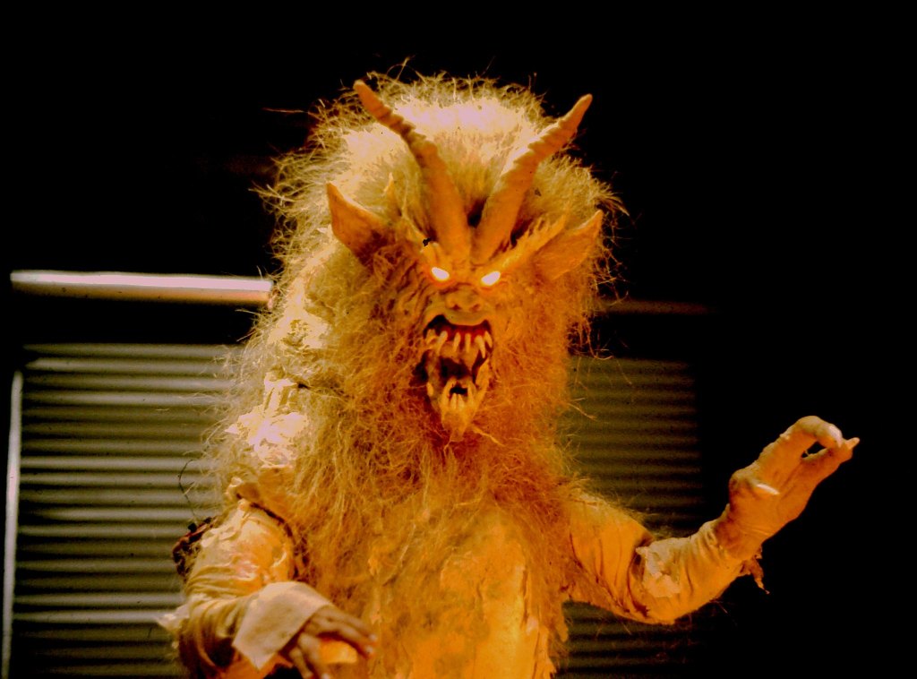 Above: five behind the scenes shots of Chris Walas' demon creation!