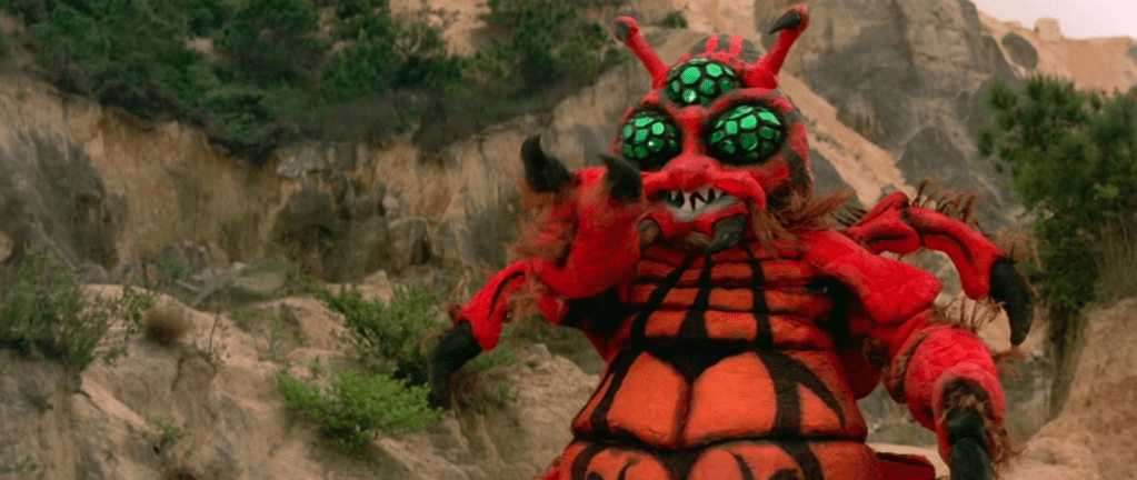 This bug-dude has three compound eyes...