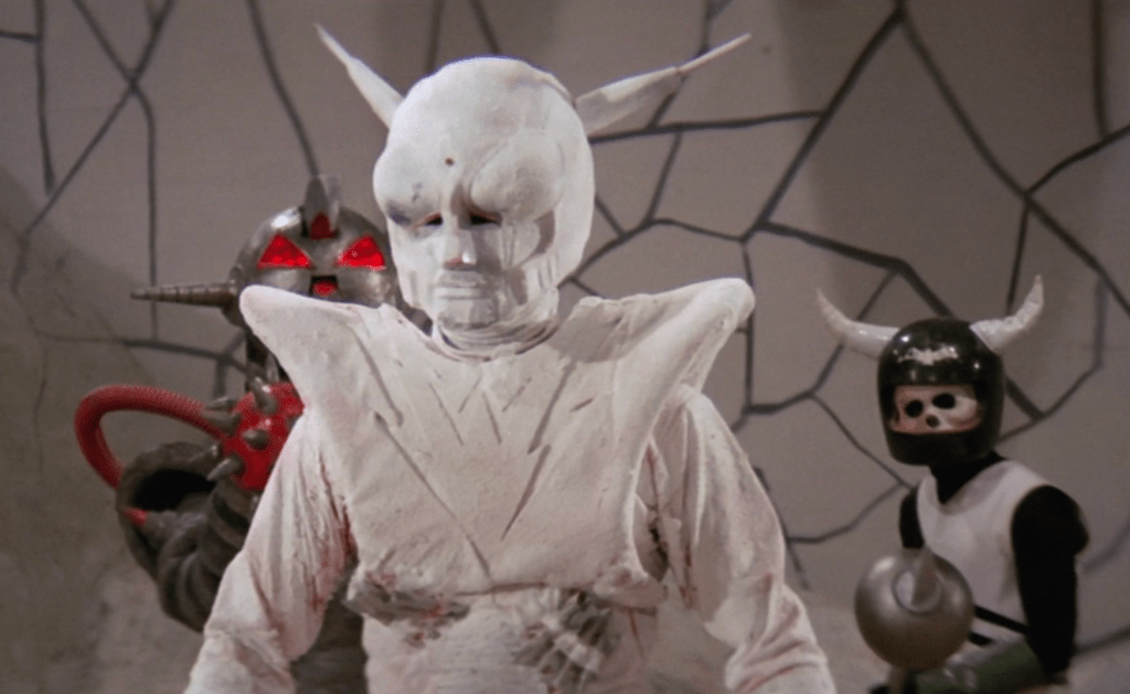 During the end skirmish Inframan gets deep-frozen, but he defrosts himself to carry on fighting..