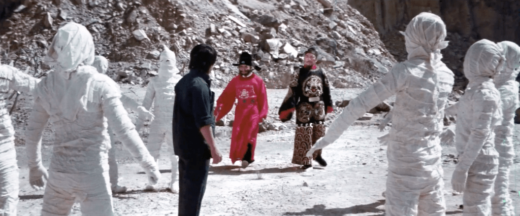 General Cheung Fei, the King of the Underworld, and a bunch of mummies surround Bruce!