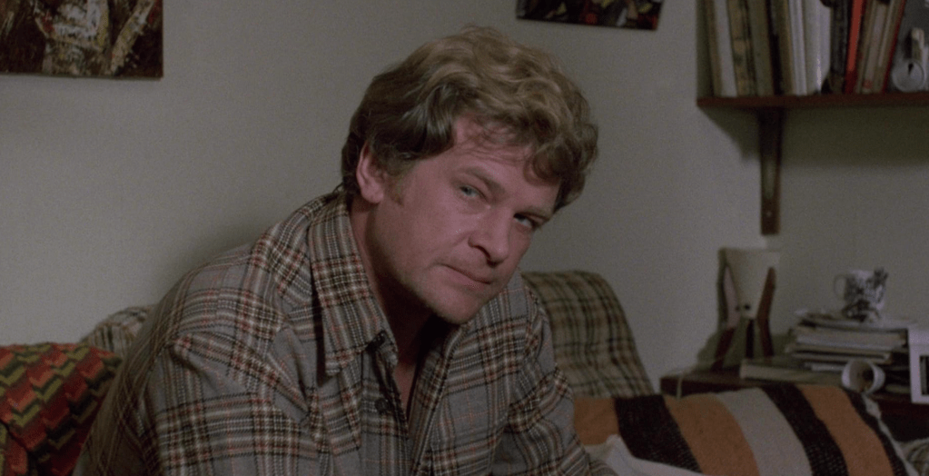 Ian McCulloch as the alcoholic ex-astronaut Hubbard