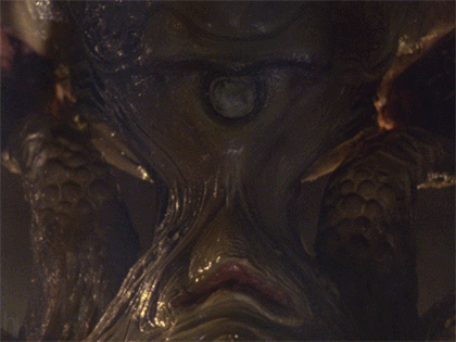 Look into my hypnotic eye...