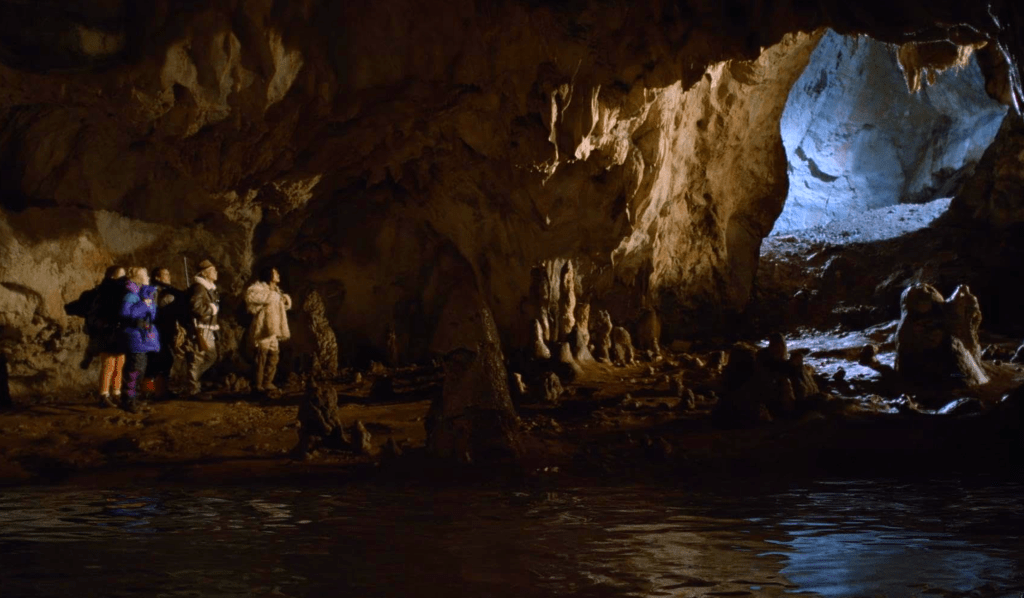 I love scenes where characters explore caverns!