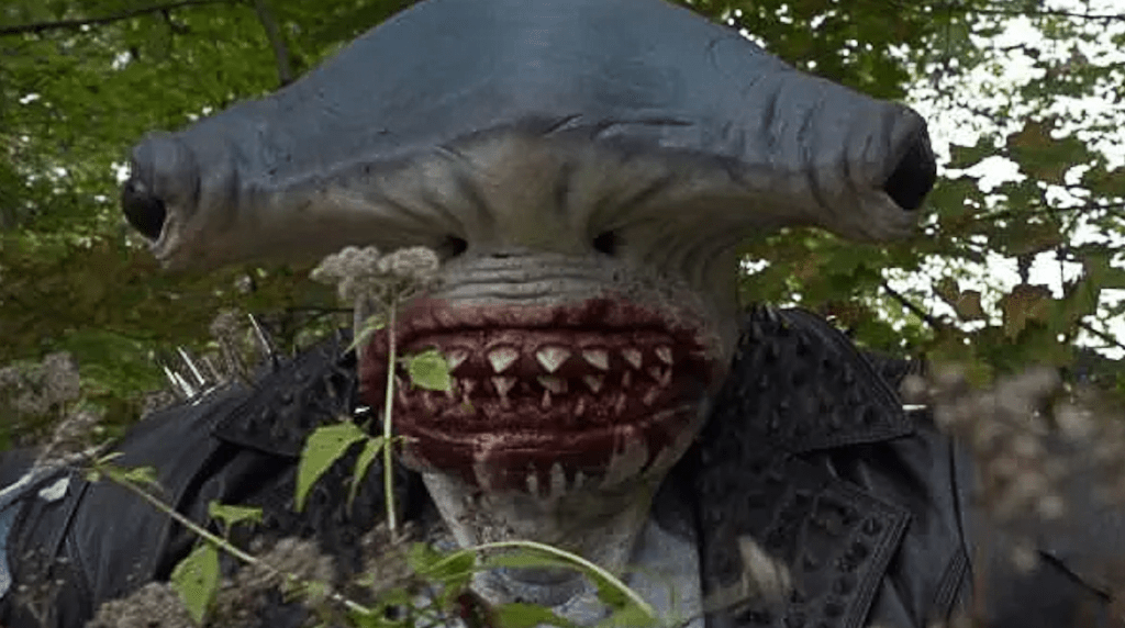 Graveyard Shark stalks through the foliage