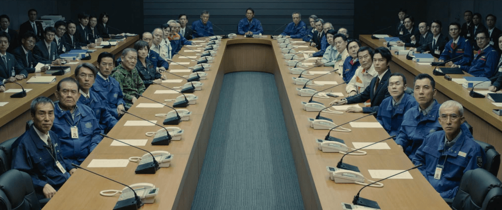 I liked all the scenes of the authorities trying to work out what to do!