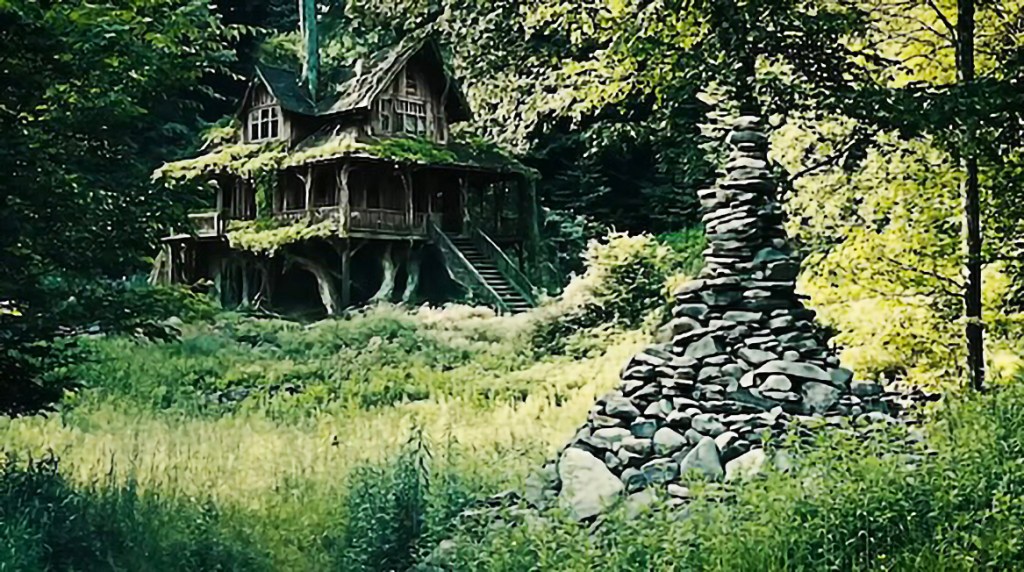 The house by the cairn...